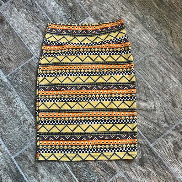 BUNDLE LulaRoe Cassie Stetchy Pencil Skirt, Size Small, Mint Paisley, Orange Geo - Picture 8 of 14